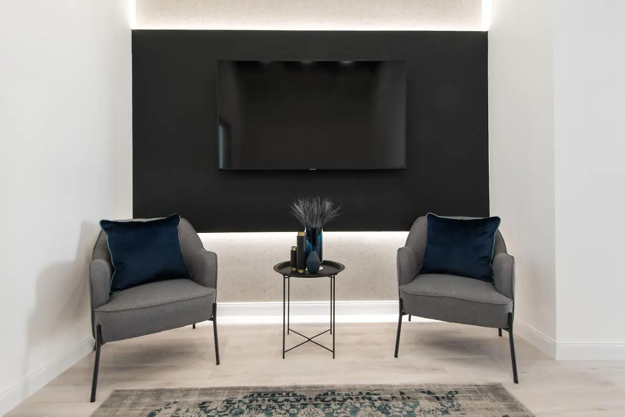 Hollo 3 Bedroom Downtown Apartment Boedapest 0*,  Hongarije