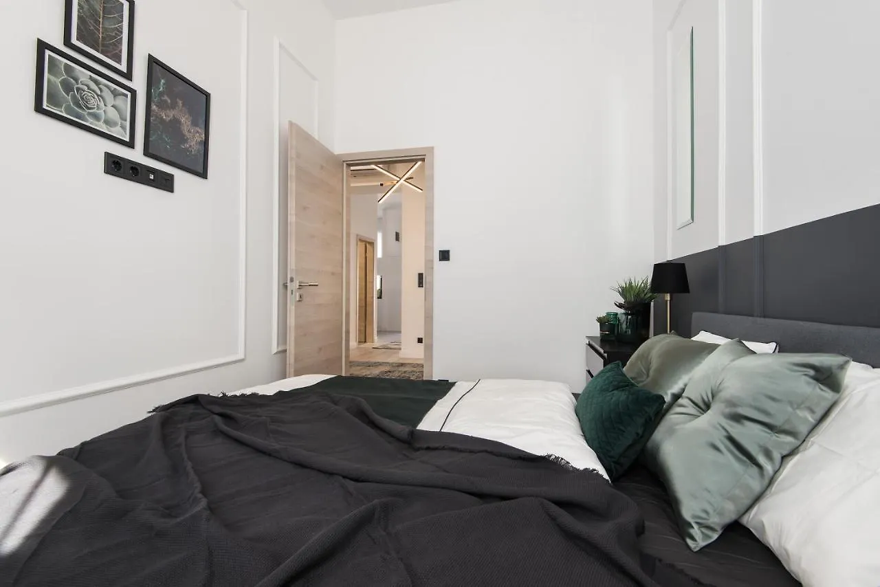 בודפשט Hollo 3 Bedroom Downtown Apartment